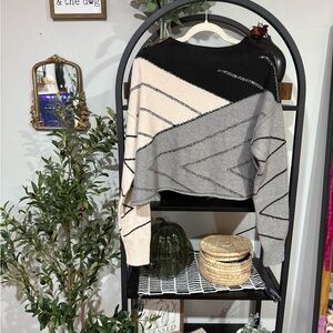 StitchDrop Colorblock cropped Sweater in Black, Cream, and Gray size medium